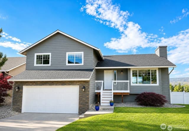 Property photo for 576 Saddle Rock Loop, Wenatchee