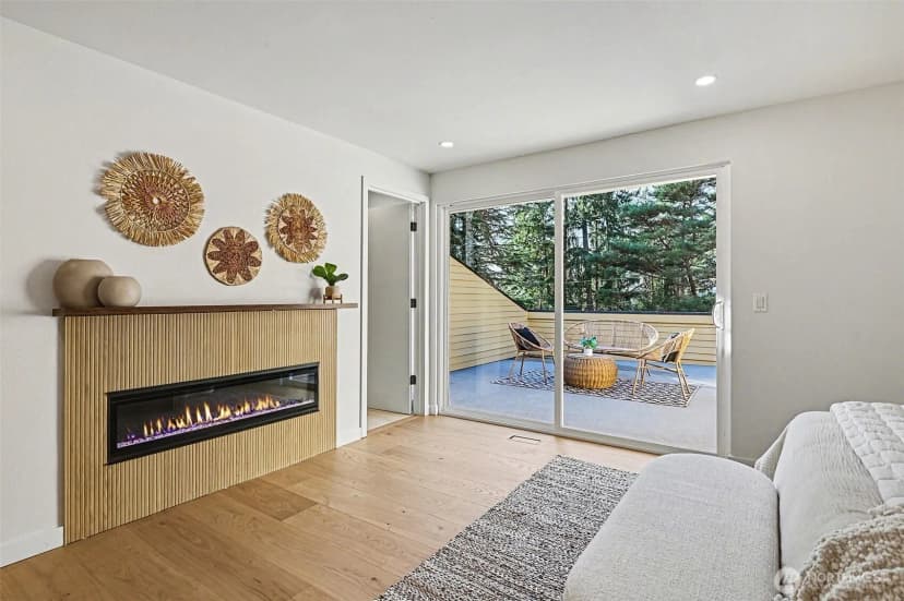 Property photo for 6560 W Mercer Way, Mercer Island photo 13
