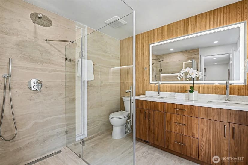 Property photo for 6560 W Mercer Way, Mercer Island photo 14