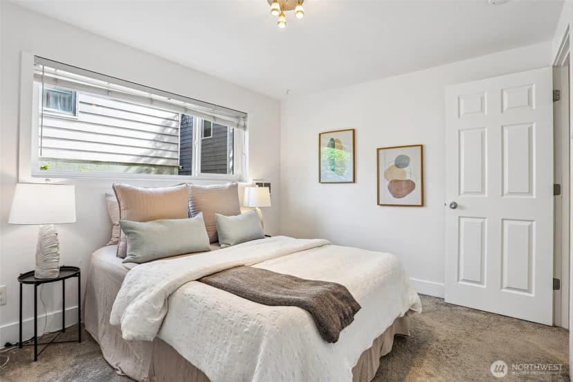 Property photo for 8354 11th Avenue Nw #5, Seattle photo 17