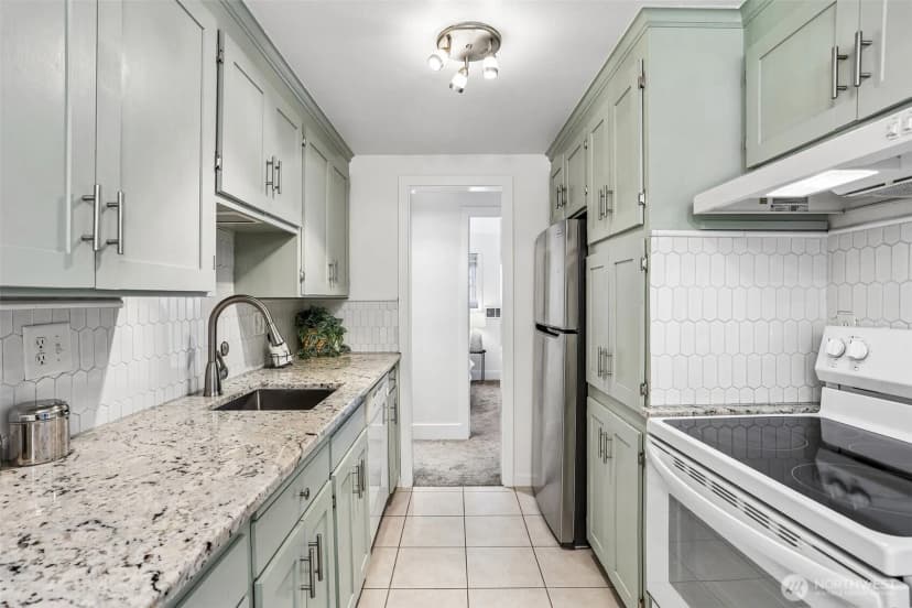 Property photo for 8354 11th Avenue Nw #5, Seattle photo 10
