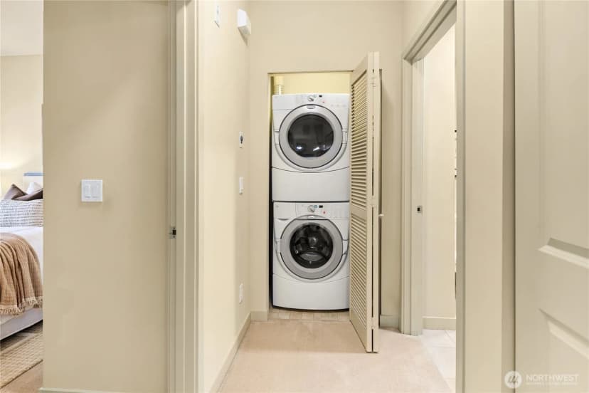 Property photo for 150 102nd Avenue Se #205, Bellevue photo 14