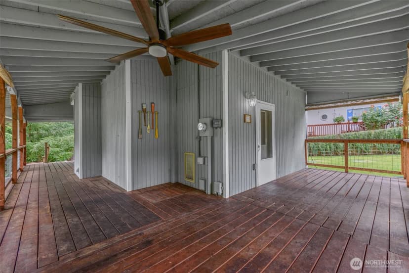 Property photo for 390 E Lakeshore Drive, Shelton photo 14