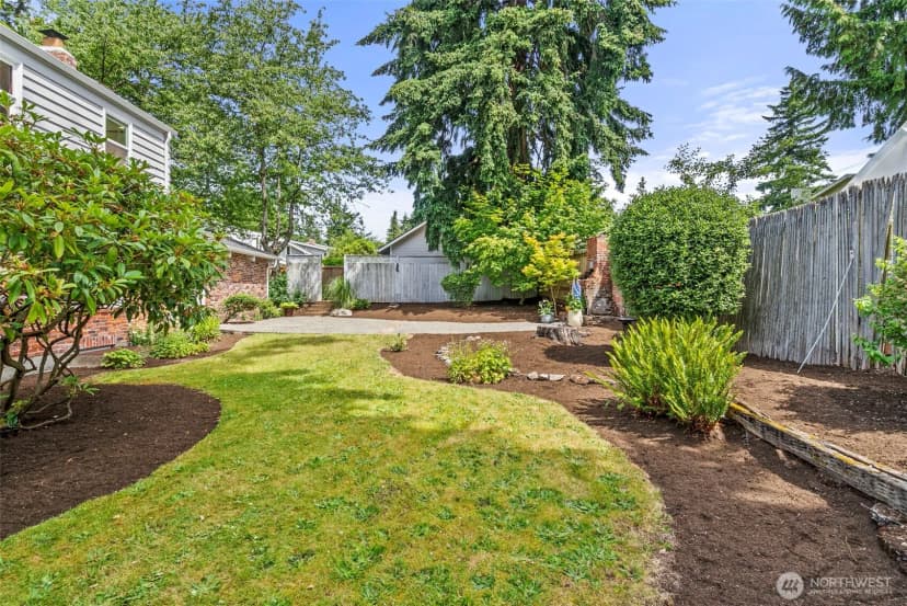 Property photo for 15440 22nd Ave Sw, Burien photo 36