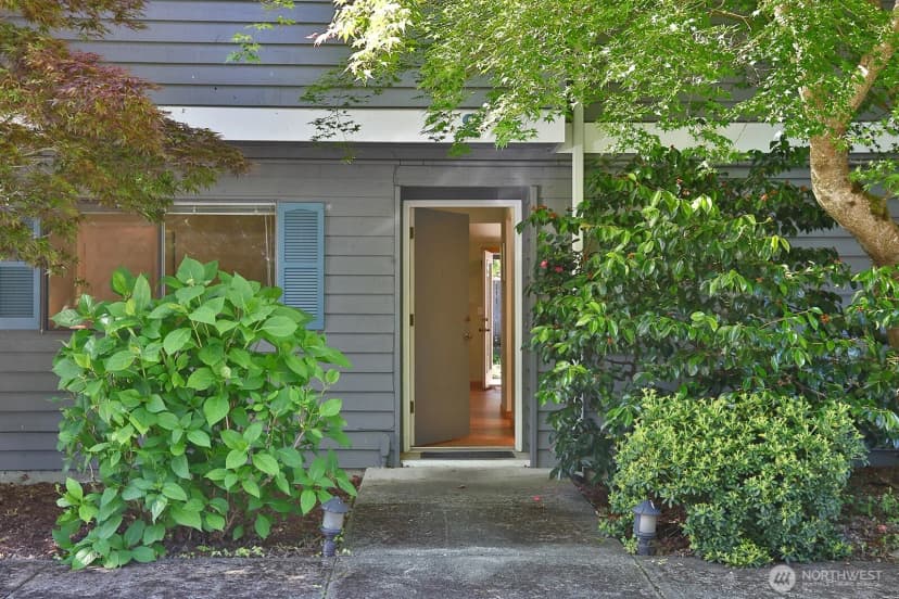 Property photo for 137 4th Street #a2, Langley photo 2