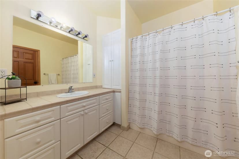 Property photo for 1860 E Island Lake Drive, Shelton photo 24