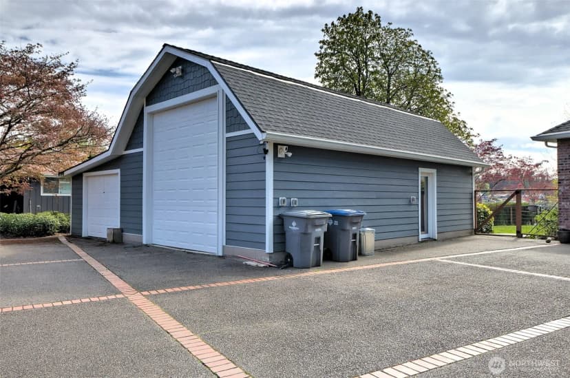 Property photo for 1860 E Island Lake Drive, Shelton photo 38