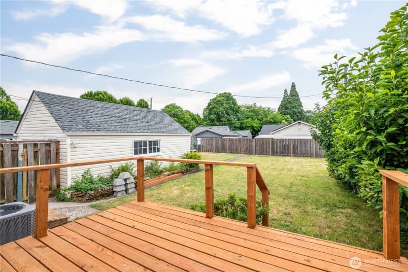 Property photo for 527 24th Avenue, Longview photo 18