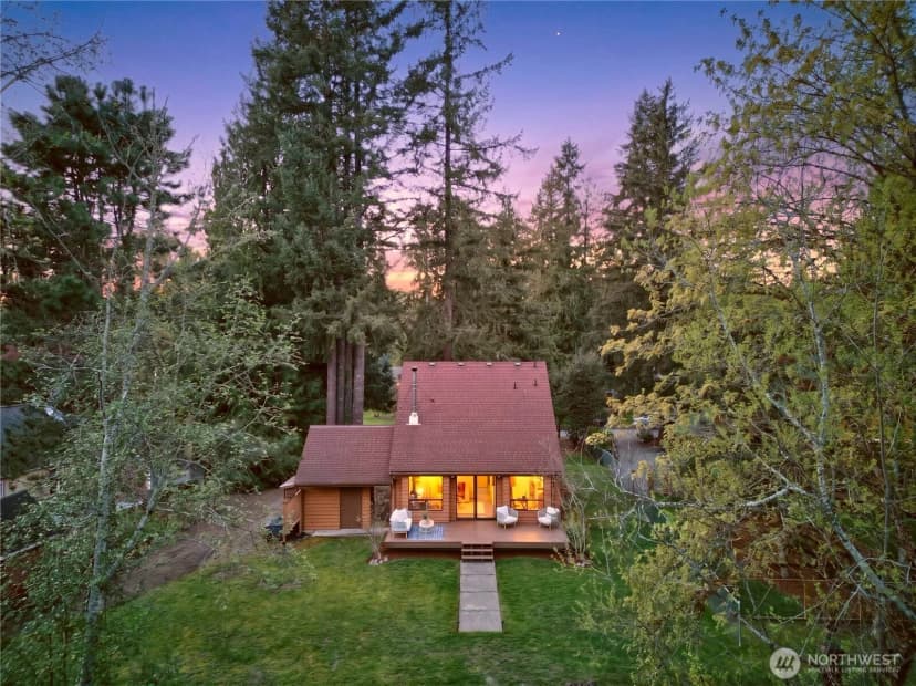 Property photo for 23927 Se 238th Street, Maple Valley photo 2