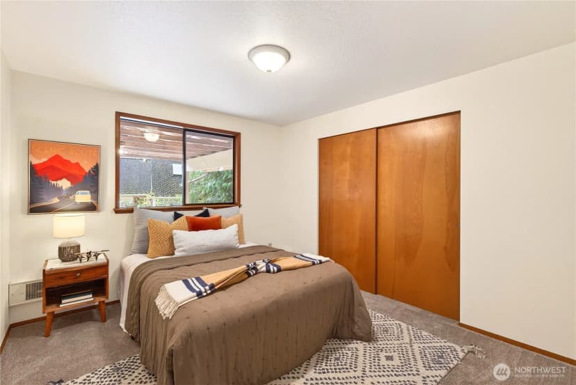 Property photo for 23927 Se 238th Street, Maple Valley photo 10