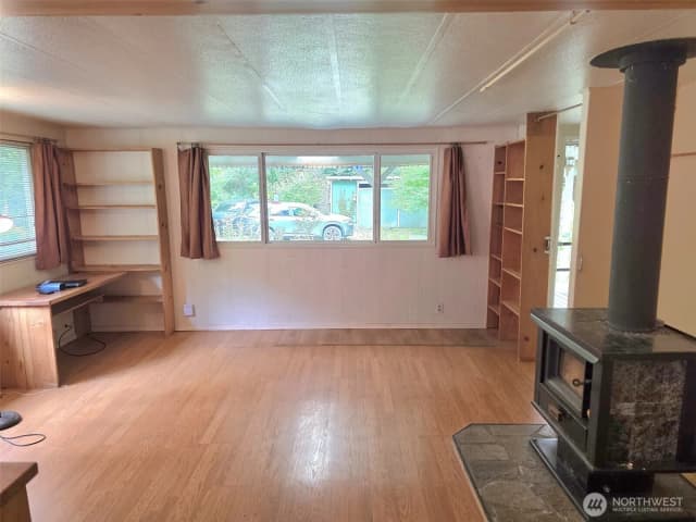 Property photo for 32906 54th Avenue S, Roy photo 5