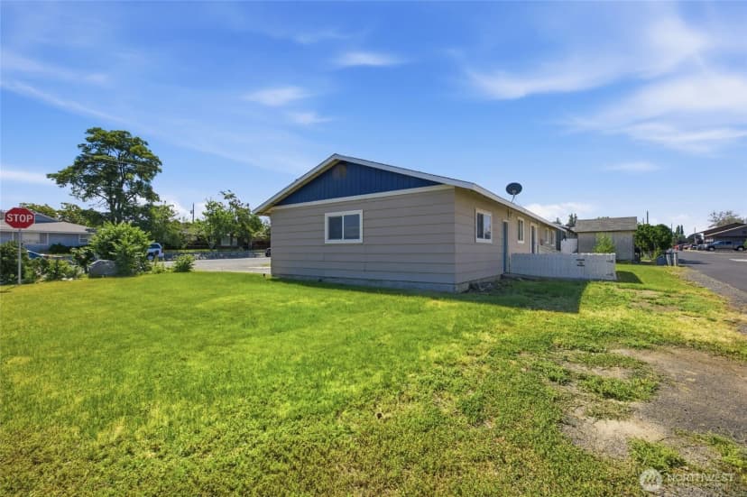 Property photo for 155 Ne D Street, Ephrata photo 29