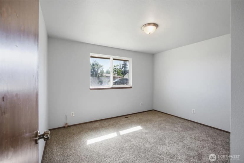 Property photo for 155 Ne D Street, Ephrata photo 21