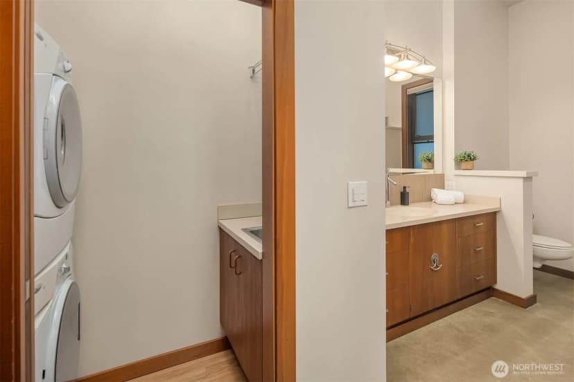 Property photo for 10929 Se Lake Road, Bellevue photo 30