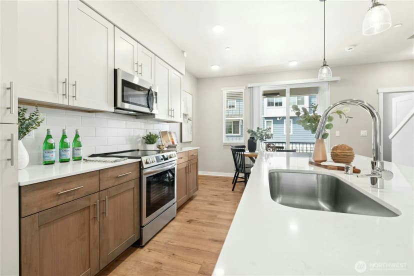 Property photo for 13730 Manor Way #j6, Lynnwood photo 12