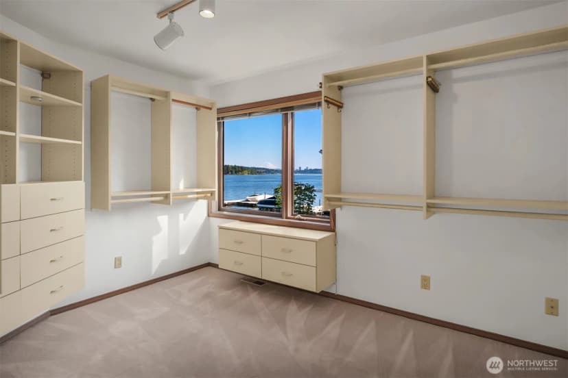 Property photo for 8503 Ne Juanita Drive, Kirkland photo 30