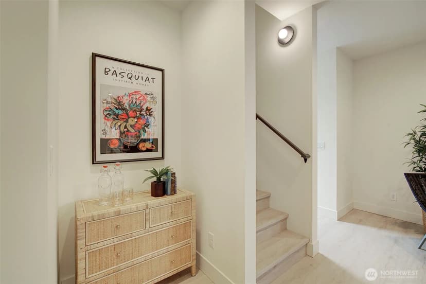 Property photo for 7912 34th Avenue Sw, Seattle photo 10
