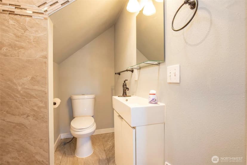 Property photo for 1204 4th Avenue Se, Puyallup photo 24