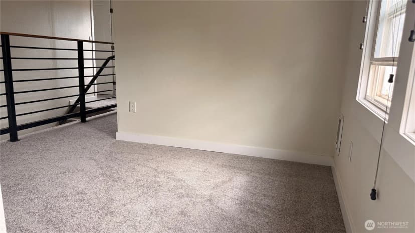 Property photo for 1204 4th Avenue Se, Puyallup photo 21