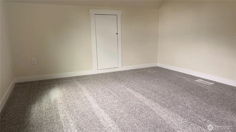 Property photo for 1204 4th Avenue Se, Puyallup photo 27