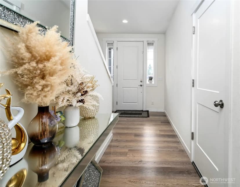 Property photo for 11512 3rd Place W #b, Everett photo 11