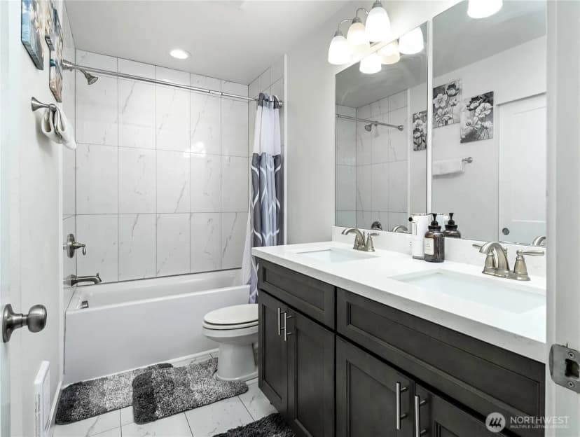 Property photo for 11512 3rd Place W #b, Everett photo 15