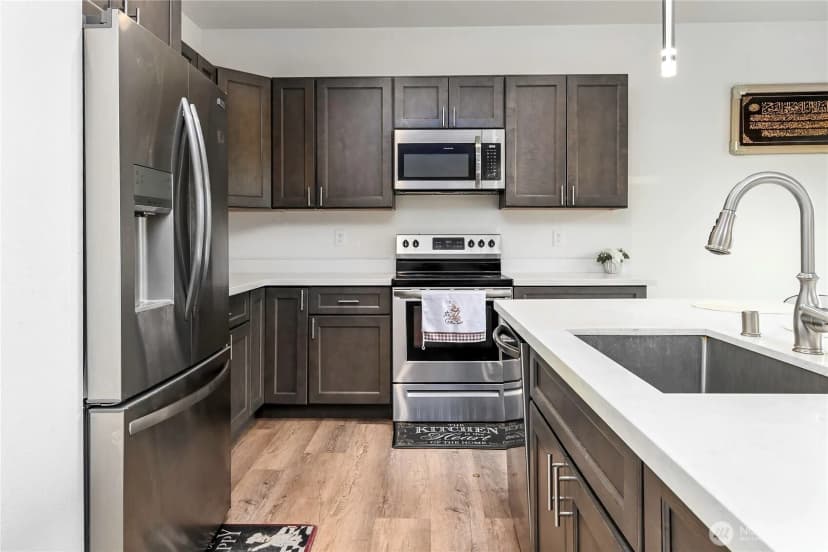 Property photo for 11512 3rd Place W #b, Everett photo 8