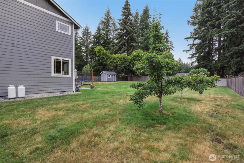 Property photo for 303 135th Place Se, Rainier photo 32