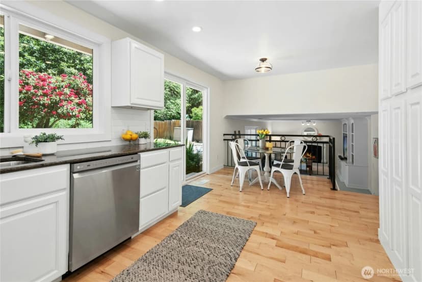 Property photo for 7814 Ne 135th Place, Kirkland photo 11