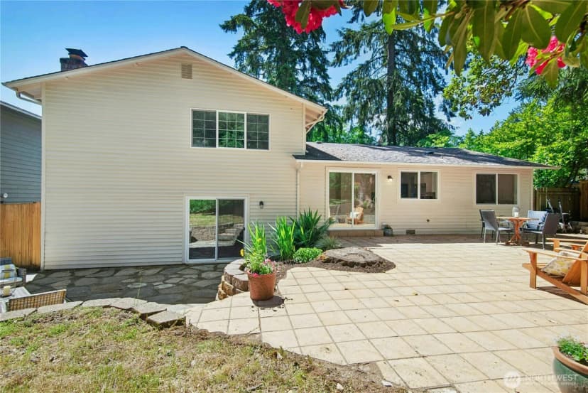 Property photo for 7814 Ne 135th Place, Kirkland photo 27