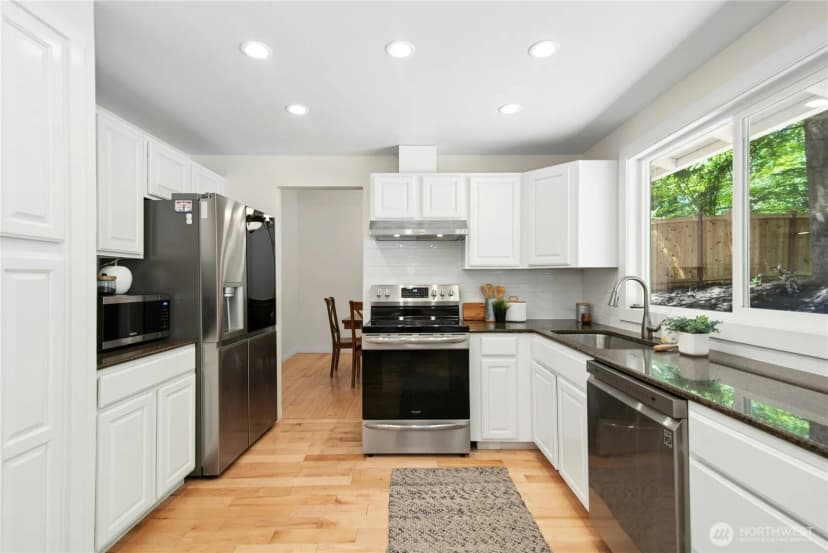 Property photo for 7814 Ne 135th Place, Kirkland photo 10