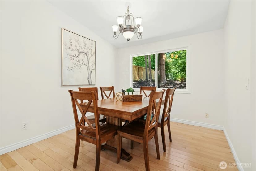 Property photo for 7814 Ne 135th Place, Kirkland photo 8