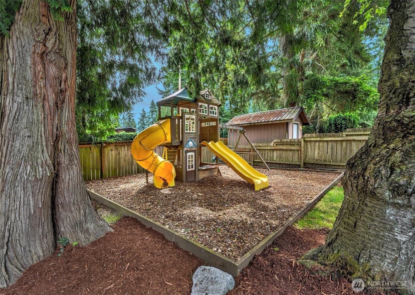 Property photo for 7106 139th Place Ne, Redmond photo 36