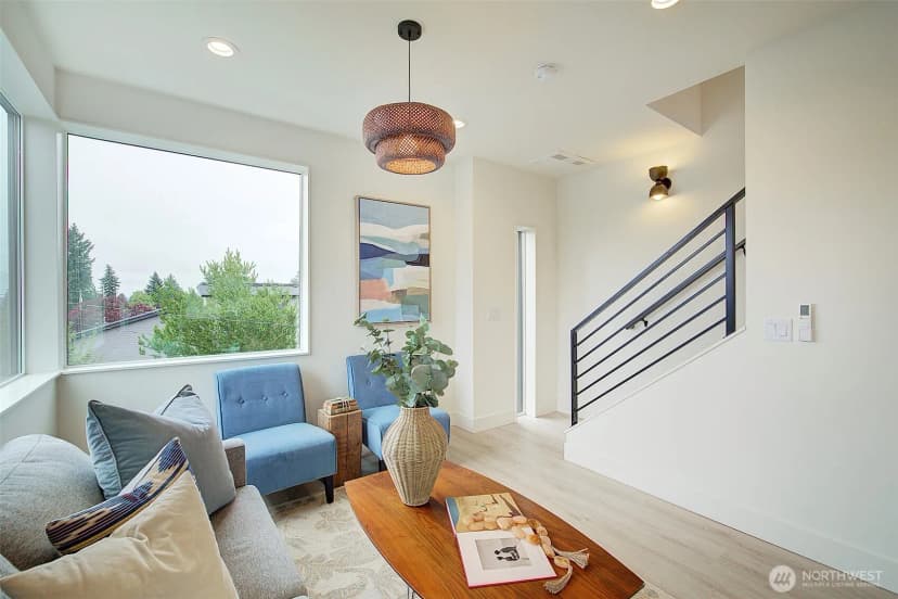 Property photo for 7912 34th Avenue Sw #b, Seattle photo 8
