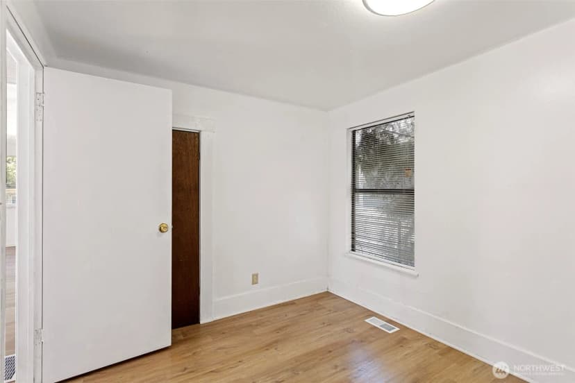 Property photo for 8614 Renton Avenue S, Seattle photo 15