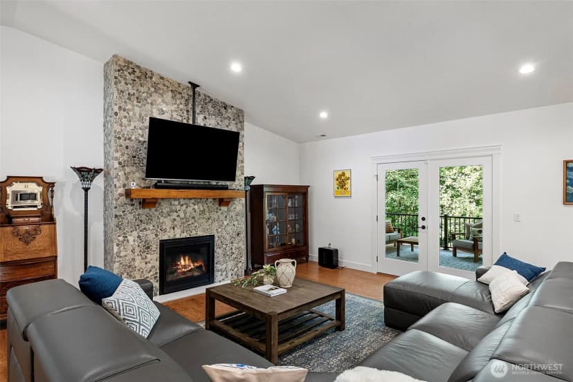 Property photo for 9236 Ne Country Woods Lane, Kingston photo 6