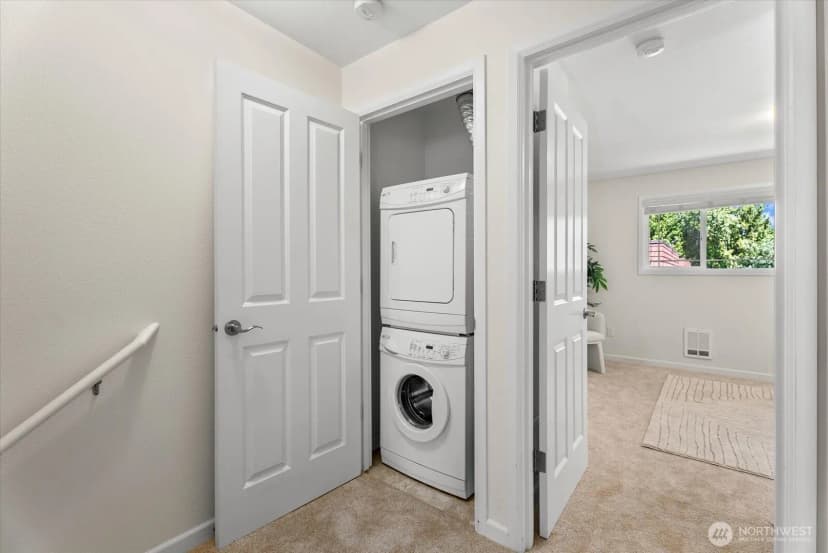 Property photo for 513 142nd Avenue Se #72, Bellevue photo 16