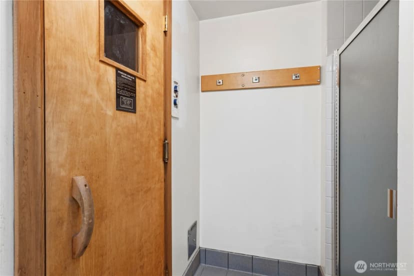 Property photo for 2100 3rd Avenue #506, Seattle photo 28