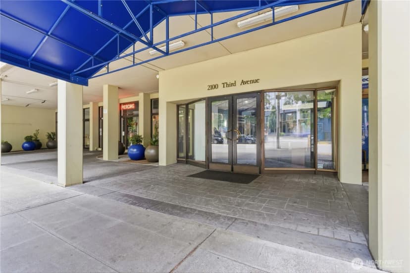 Property photo for 2100 3rd Avenue #506, Seattle photo 2