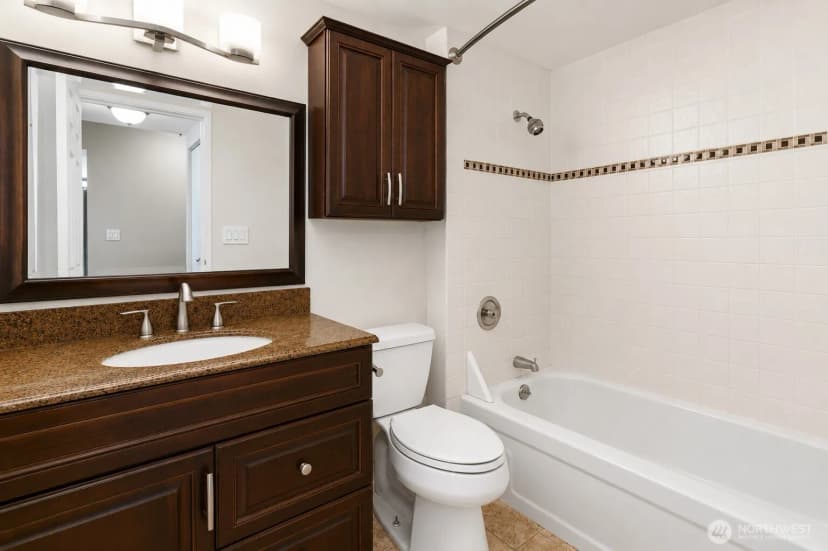 Property photo for 2100 3rd Avenue #506, Seattle photo 19
