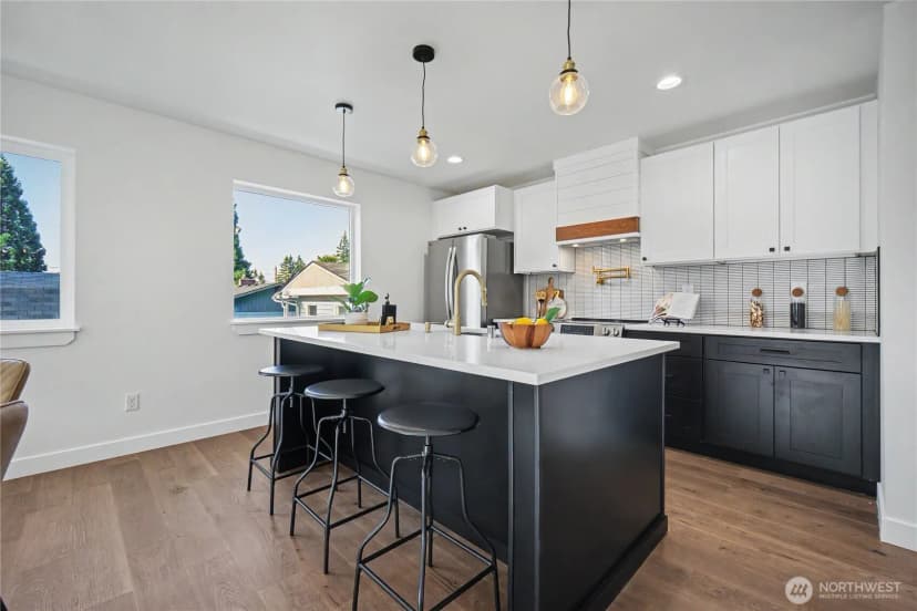 Property photo for 5610 Rockefeller Avenue #2 & 3, Everett photo 5
