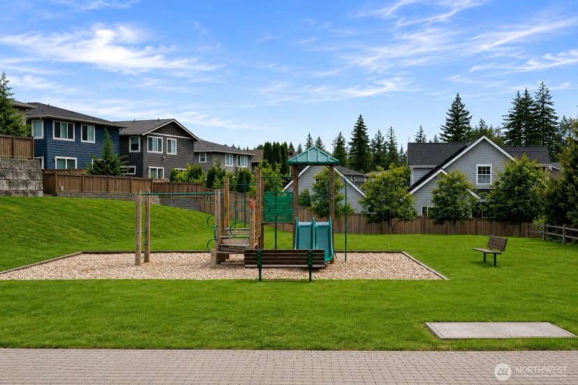Property photo for 23225 Se 50th Street, Issaquah photo 32