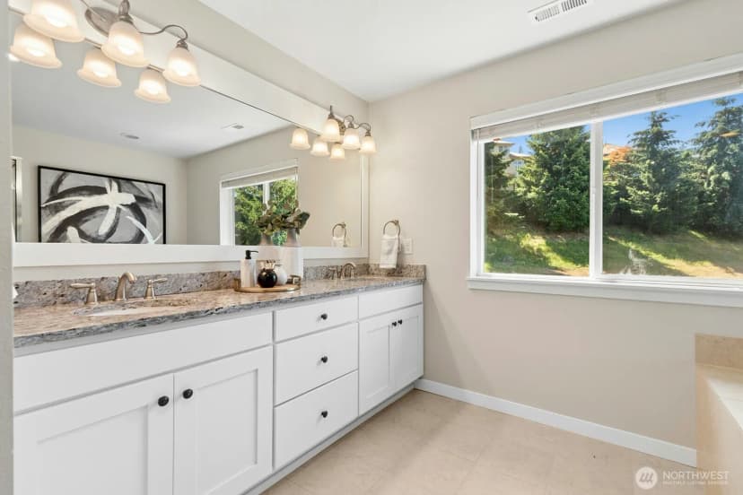 Property photo for 23225 Se 50th Street, Issaquah photo 18