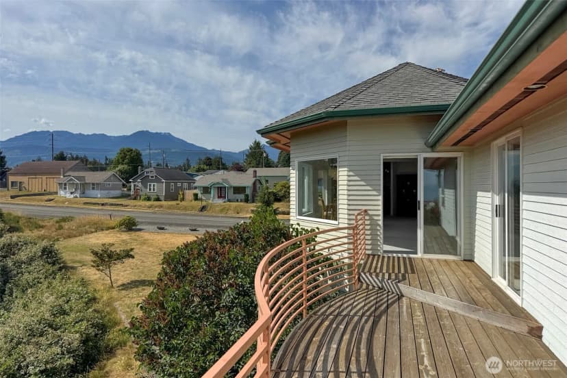Property photo for 1623 W Fifth Street, Port Angeles photo 28