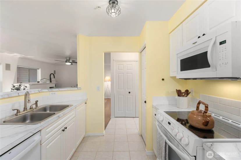 Property photo for 11518 12th Avenue W #d101, Everett photo 12