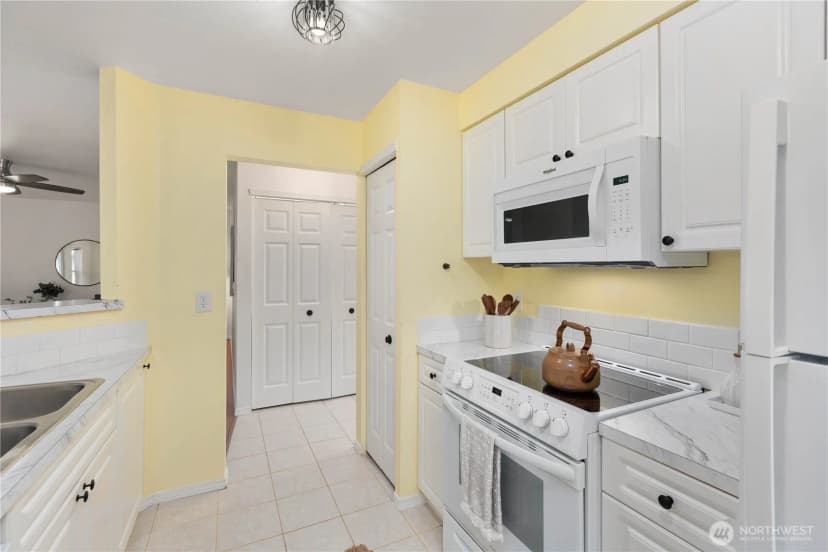 Property photo for 11518 12th Avenue W #d101, Everett photo 11
