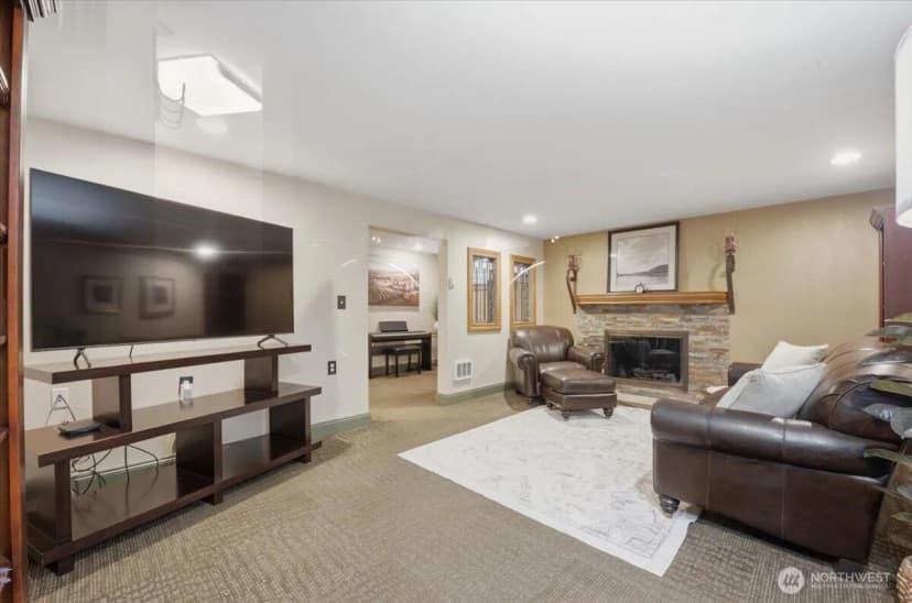 Property photo for 1024 Crestwood Lane, Fircrest photo 22