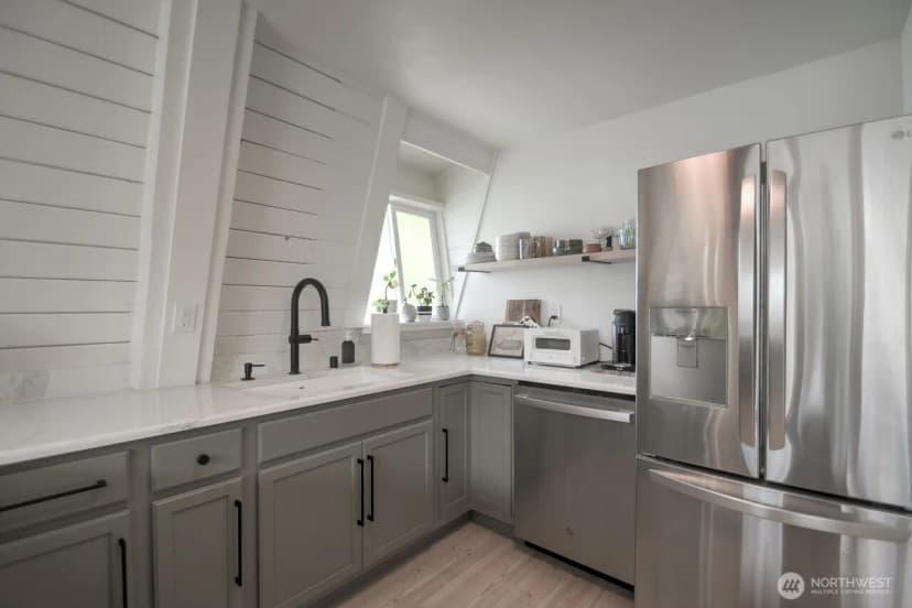 Property photo for 912 Surf Street, Westport photo 8