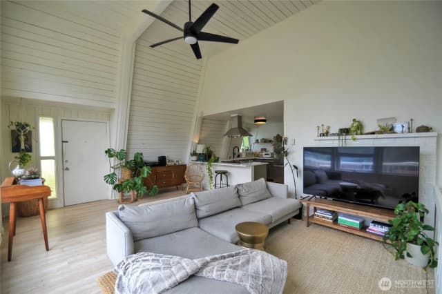 Property photo for 912 Surf Street, Westport photo 5