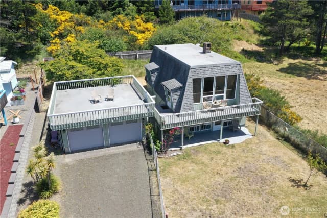 Property photo for 912 Surf Street, Westport
